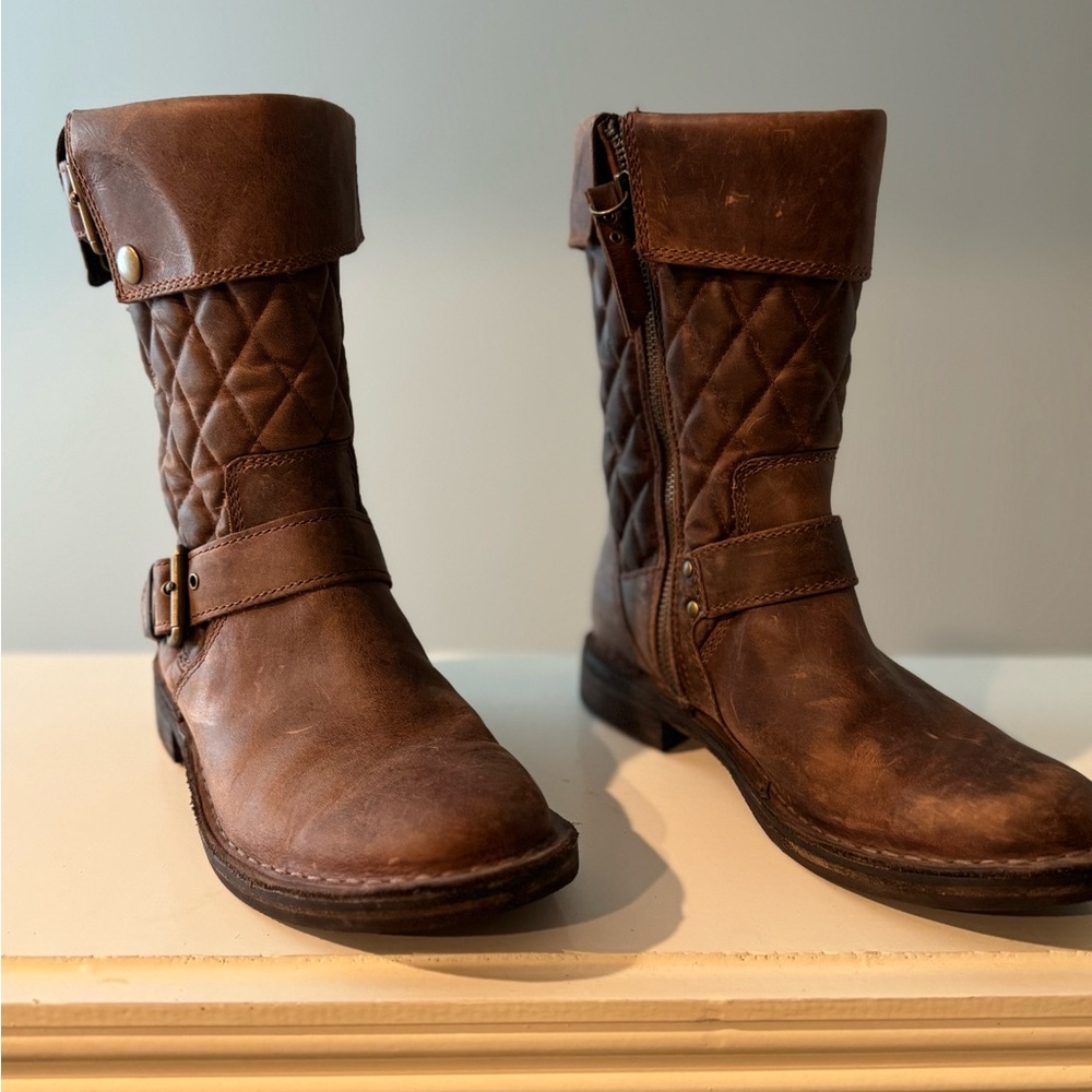 Ugg Conor Boot - image 3